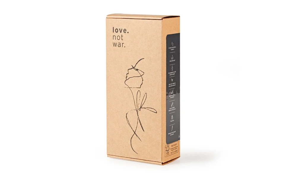 Love Not War Laska