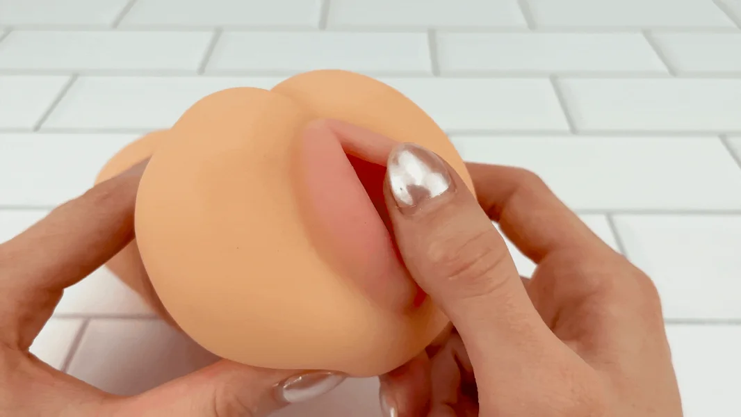 Ultra Real Feel Pussy Stroker — image 23 of 25