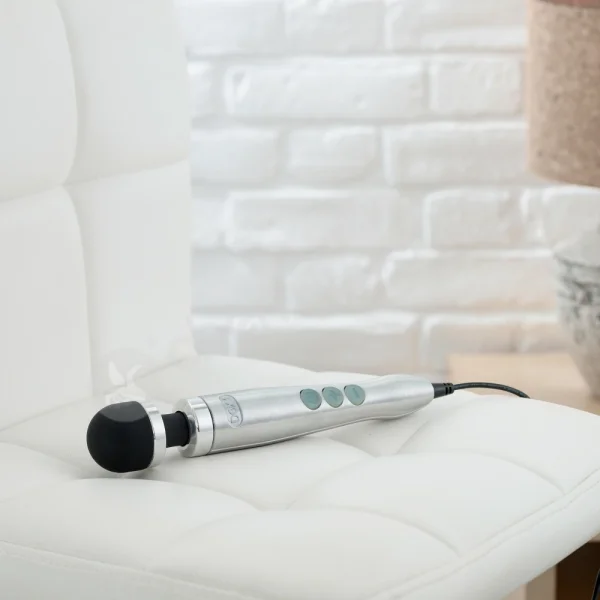 Doxy Number 3 Die Cast Vibrating Massager Wand