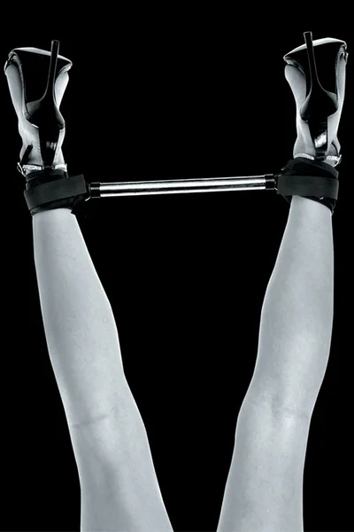 Pipedream Limited Edition Spreader Bar with Removable Adjustable Cuffs — image 6 of 8