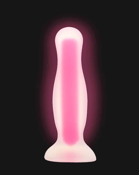Play Glow In The Dark Butt Plug