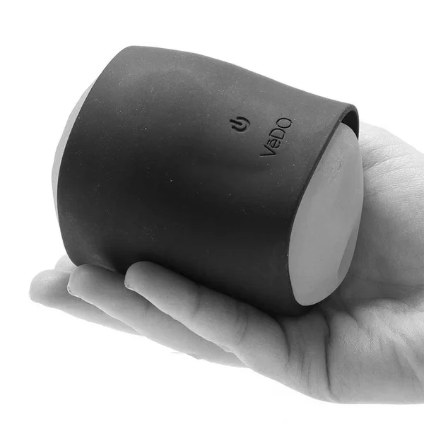VeDO Grip Rechargeable Vibrating Compact Stroker for Men — image 6 of 6