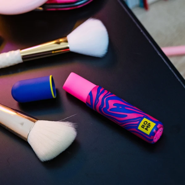 Romp Pleasure Air Lipstick Vibe