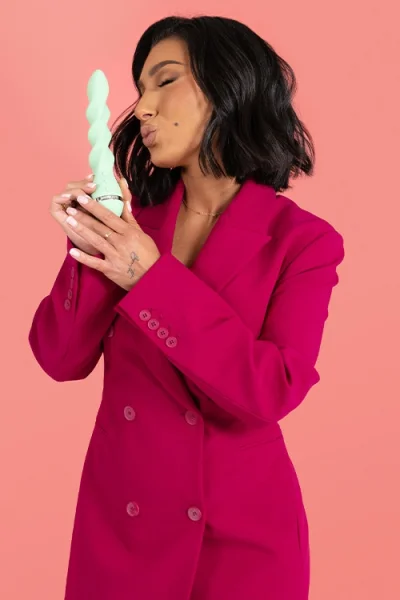 Vush Ella + Dom 8.4" Limited Edition Twist Vibrator