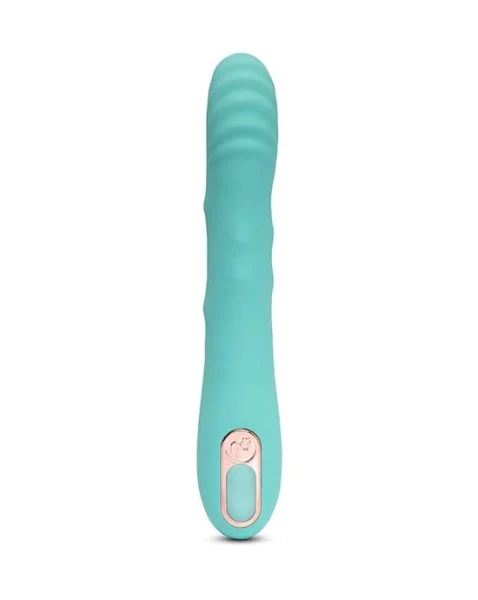 Nu Sensuelle Roxii Wand