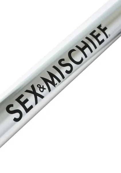 Spreader Bar With Metal Cuffs