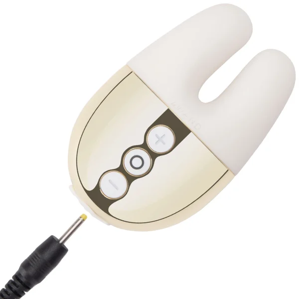 Le Wand Chrome Double Motor Vibrator - Limited Edition White/Gold