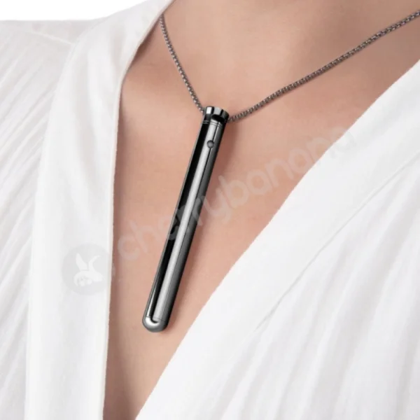 Le Wand 3.5" Whisper Quiet Vibrating Necklace in Black