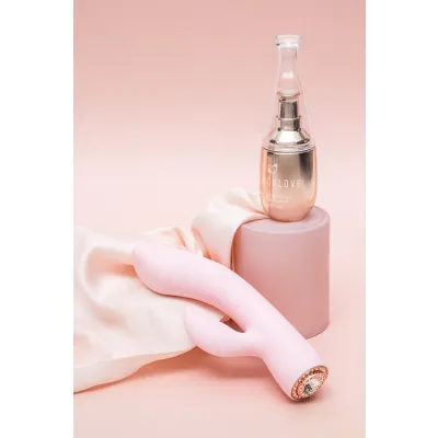 High On Love Objects of Pleasure 2 Piece Gift Set with Hemp Seed Oil Rabbit Vibe