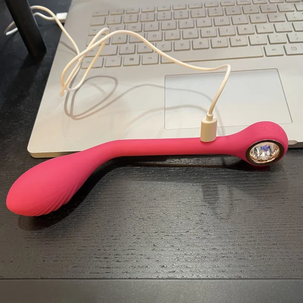 SheVibe Essentials G Bendable Silicone Rechargeable G-Spot Vibrator - Pink