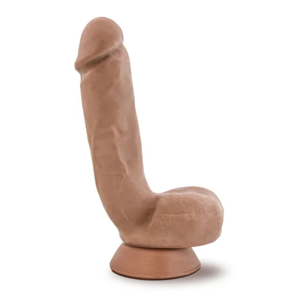 Au naturel macho latin
