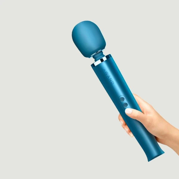 Le Wand Rechargeable Vibrating Wand Massager