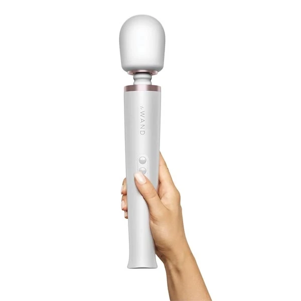 Le Wand Rechargeable Vibrating Wand Massager