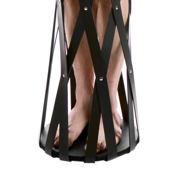 Master Series Hanging Rubber Strap Cage