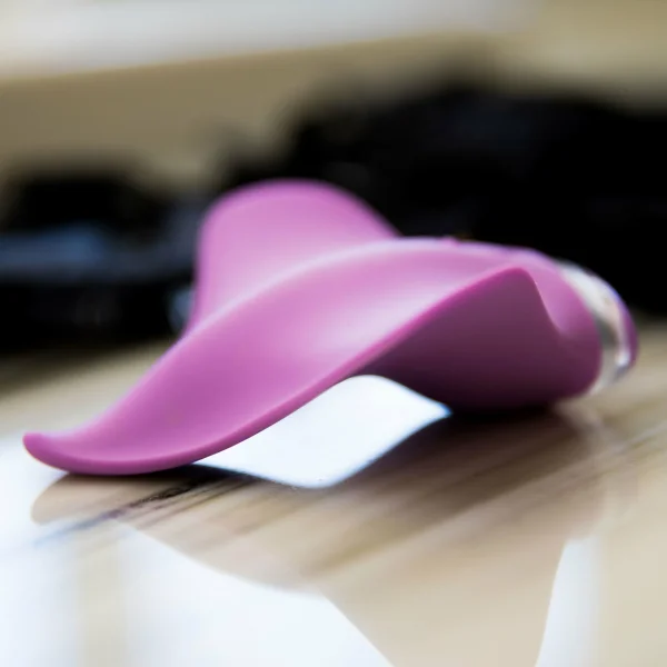 MIMIC 8-Function Flexible Rechargeable Silicone Vibrator - Lilac