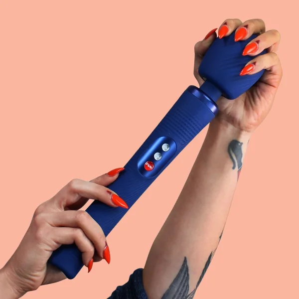 Fun Factory Vim Weighted Rumble Wand Massager — image 18 of 25