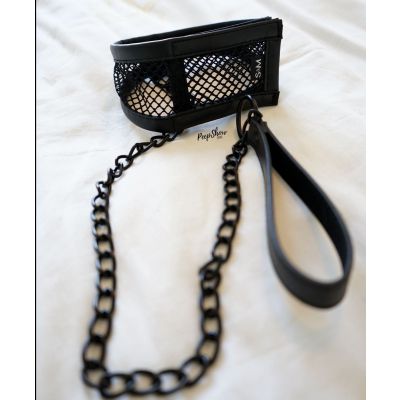 Sportsheets Fishnet Collar and Leash Set