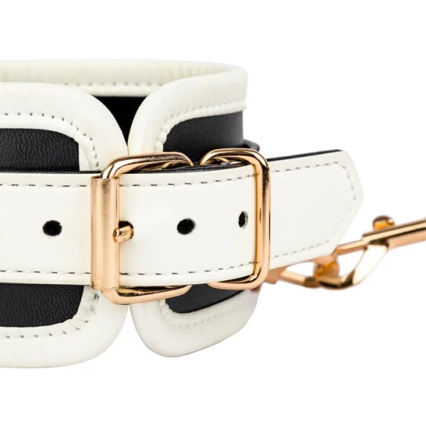 Bondara Crystal White Glow In The Dark Handcuffs — image 4 of 5