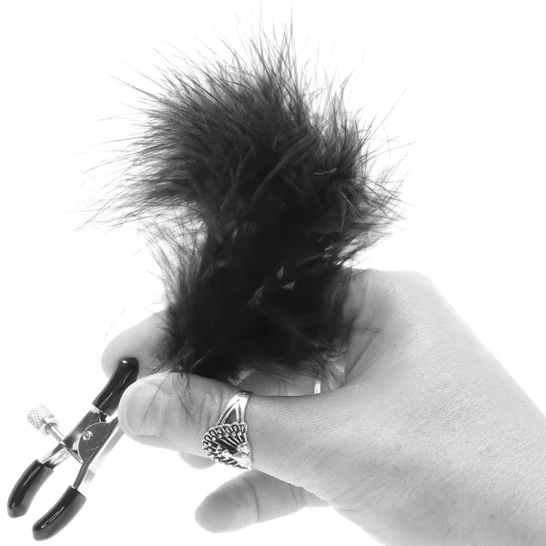 Feather nipple clamps