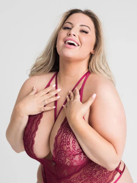 Lovehoney Plus Size Late Night Liaison Wine Crotchless Lace Teddy