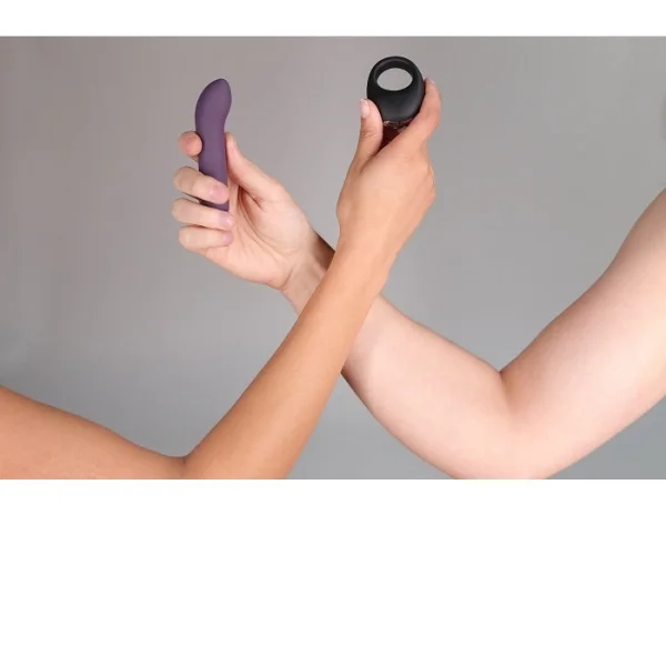 Je Joue Couples Collection with Silicone G-Spot Bullet and Mio Vibrating Cock Ring