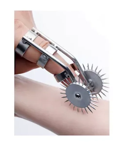 Spikes Double Finger Pinwheel - Silver — image 7 of 8