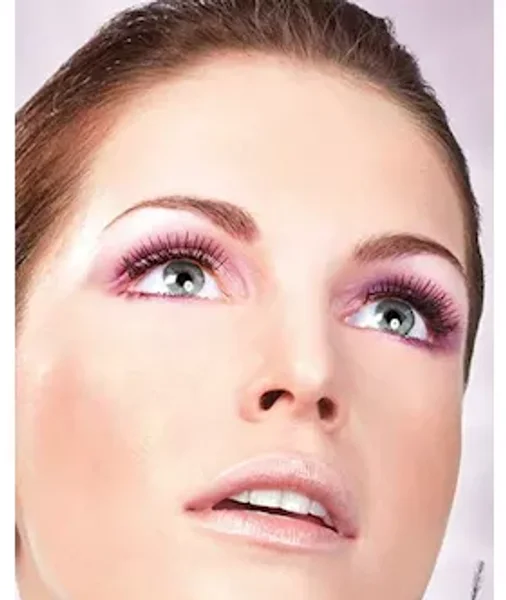 Natural Look Deluxe Eyelashes — image 8 of 9