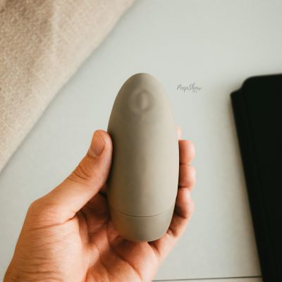 Lora DiCarlo Carezza PercussionTouch Pulsing Clitoral Massager