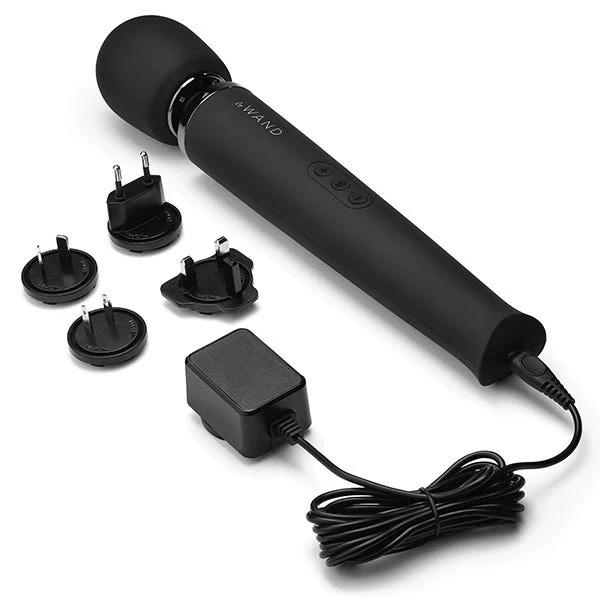 Le Wand Rechargeable Vibrating Wand Massager