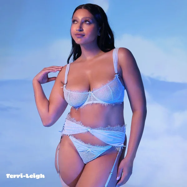 VUSH Spell On You Lingerie Set