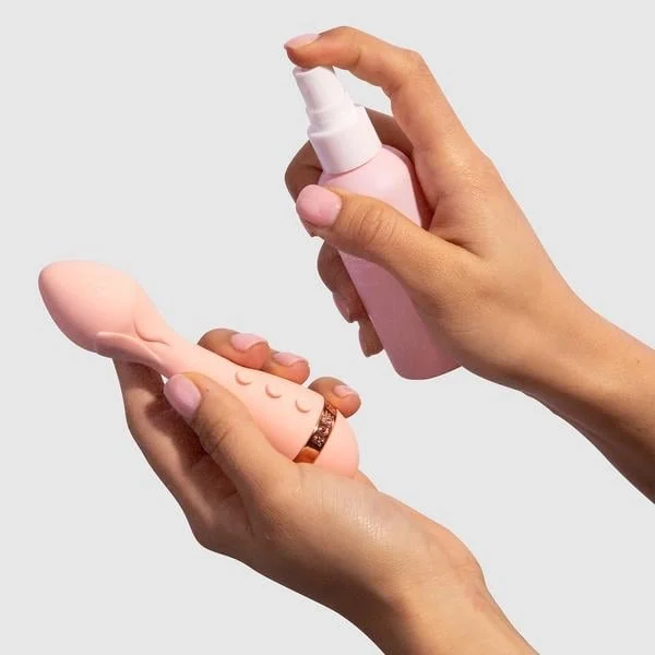 Vush - Clean Queen Intimate Accessory Spray 80mL