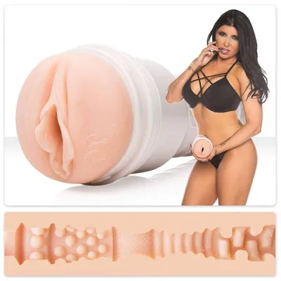 Fleshlight Girls Romi Rain Storm Masturbator