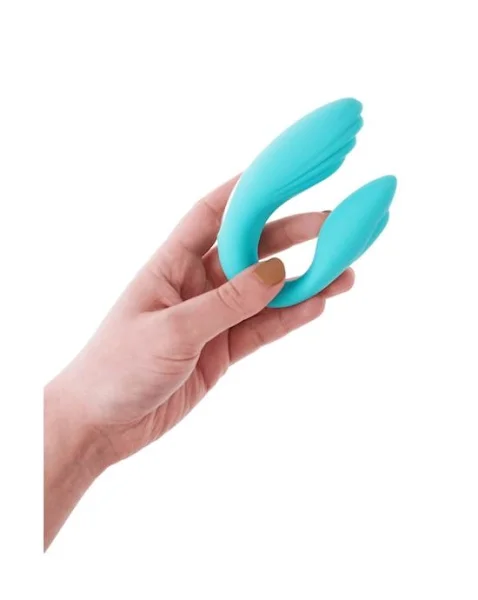 Share Satisfaction Gaia Remote Controlled Couples Vibrator - Teal