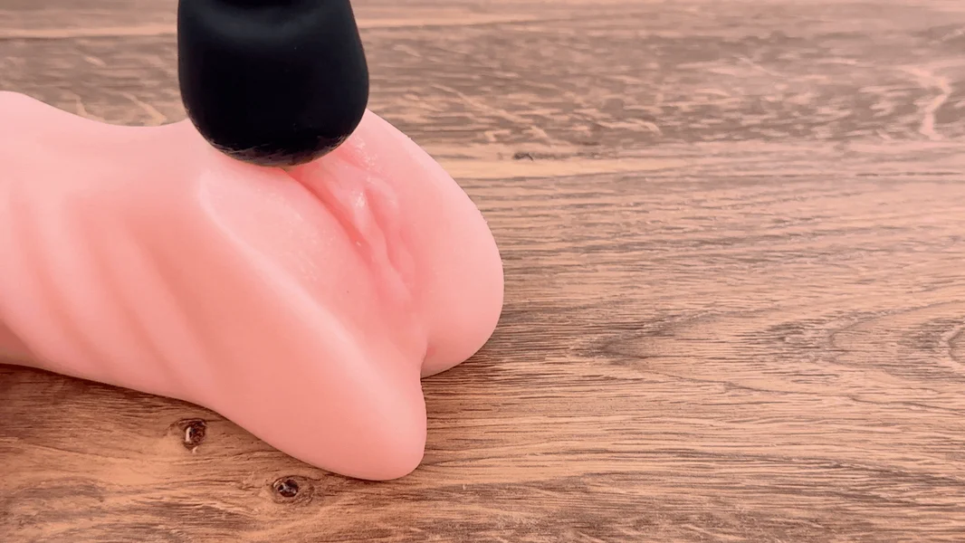 Darkon Silicone Whisper-Quiet & X-Strong Cordless Wand Massager — image 19 of 25