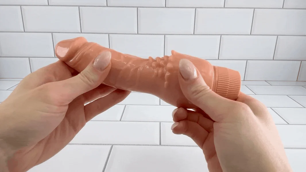 Real Feel Clit Stimulating Dildo Vibrator — image 23 of 25