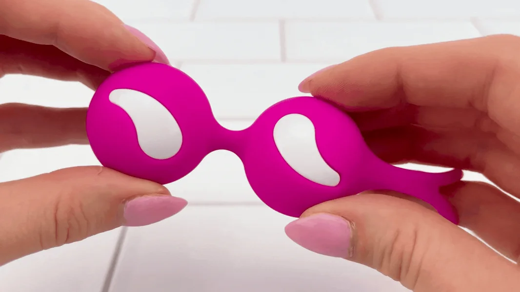 Duotone Silicone Kegel Ball Set — image 19 of 25