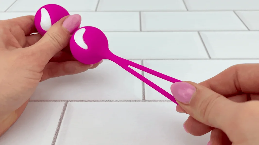 Duotone Silicone Kegel Ball Set — image 21 of 25