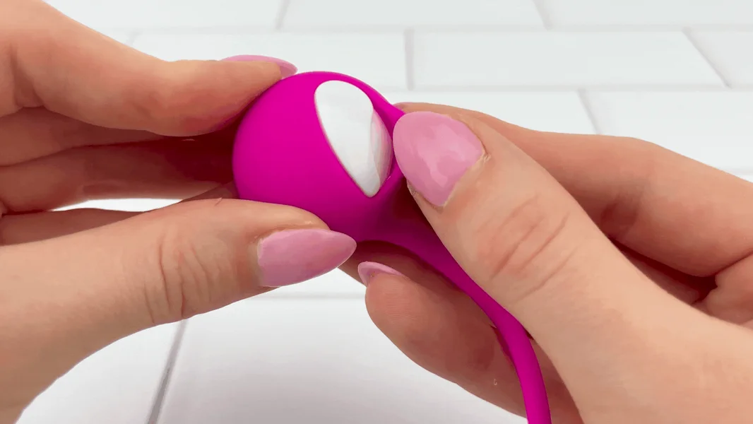 Duotone Silicone Kegel Ball Set — image 23 of 25