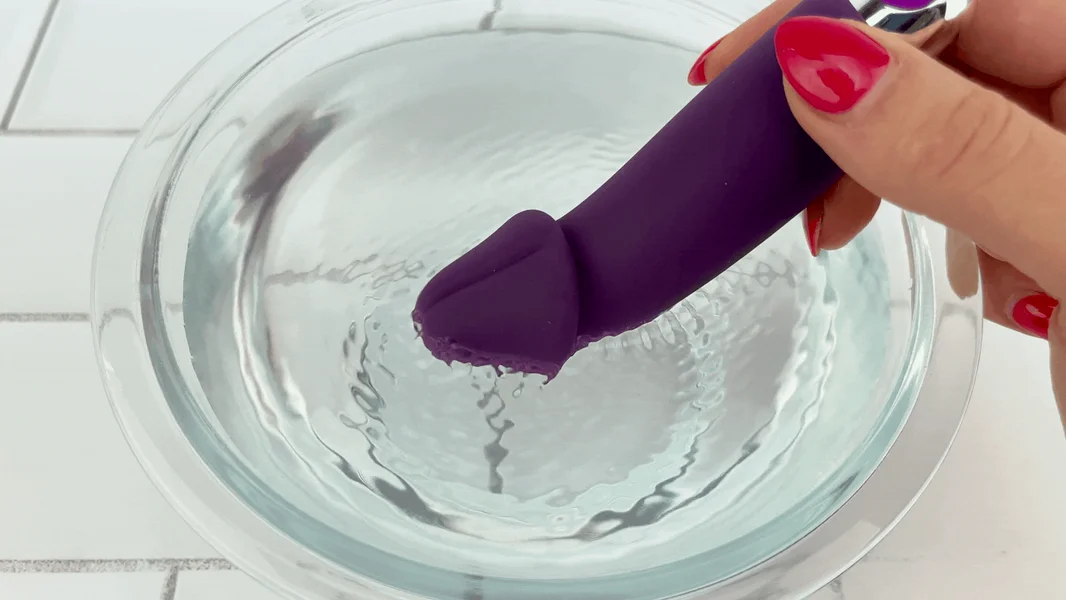 First Timer G-Curve Rechargeable Mini Vibe — image 18 of 23