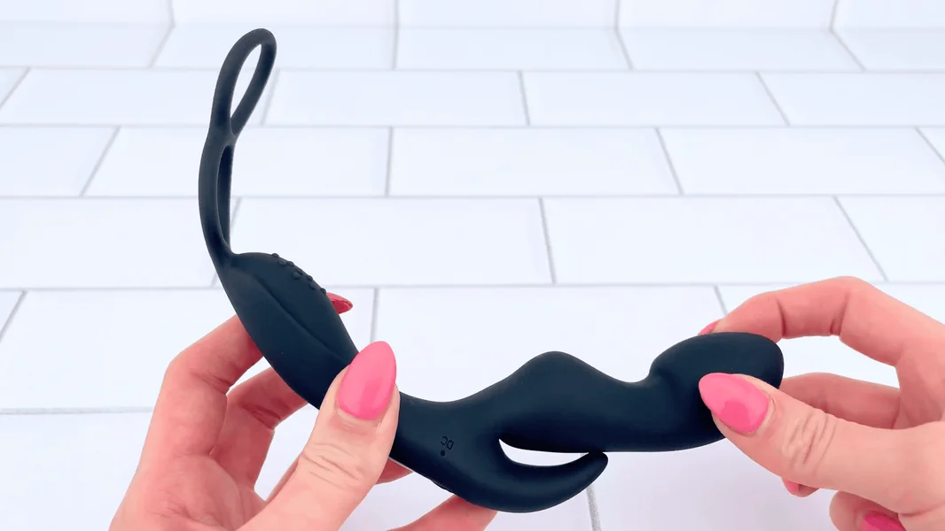 Prostate Curve Dual Ring - Remote Control Vibrating Prostate Massager — image 20 of 25