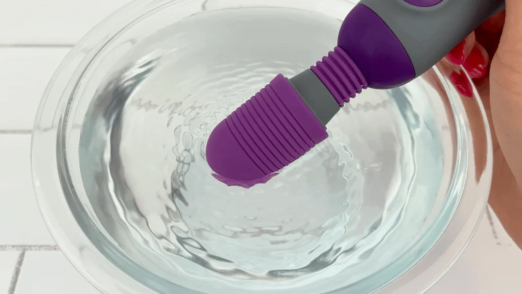 Mini Handheld Personal Wand Massager — image 13 of 17