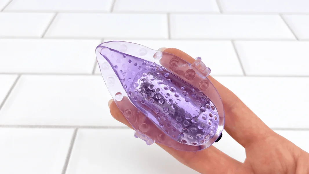 Vibrating Tongue Finger Sleeve with Clit Bullet — image 11 of 16