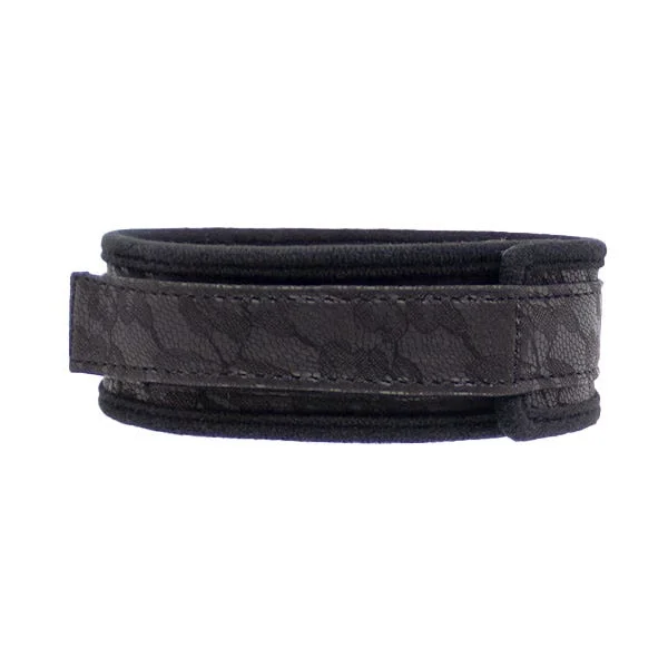 Love In Leather Neoprene Lace Collar and Lead Set