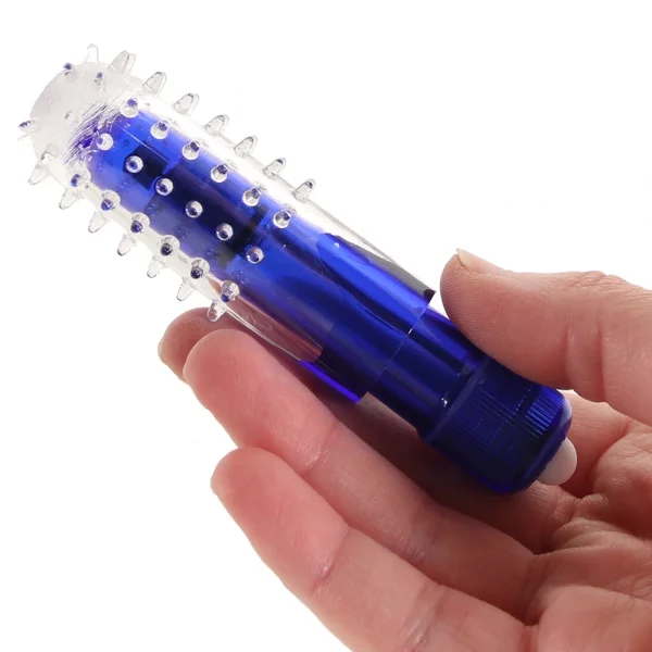 Waterproof travel blaster — image 9 of 11