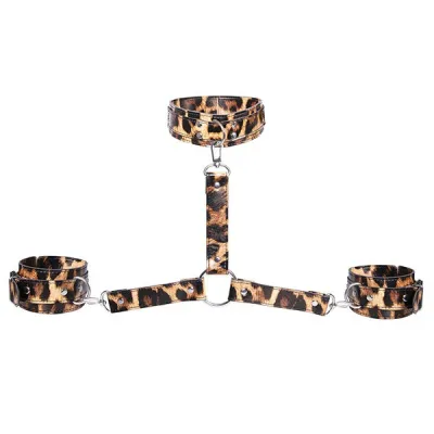 Excellent Power Leopard Frenzy Leopard Print Collar with Cuffs