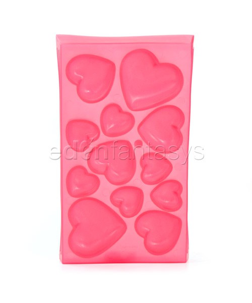 Heart shaped ice cubes tray