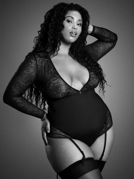 Lovehoney Plus Size Hourglass Black Smoothing Long Sleeve Crotchless Teddy