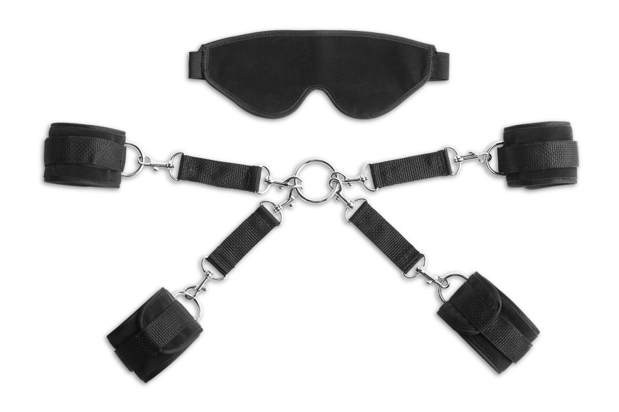 Bond Deluxe Cuff and Blindfold Kit