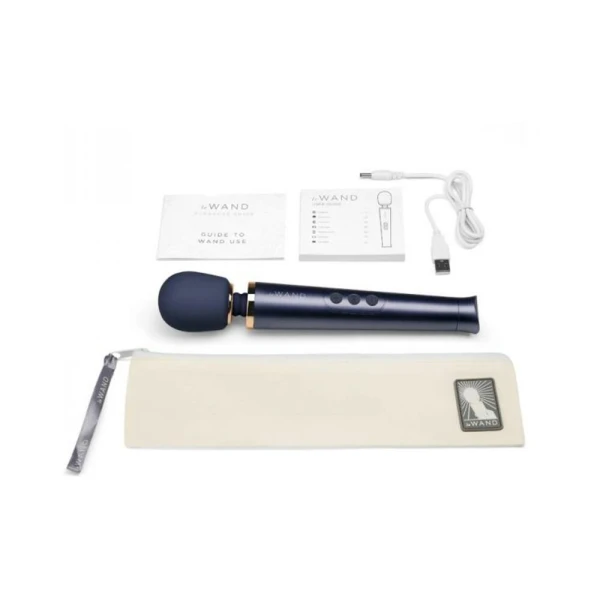 Personal Massagers: Le Wand Petite Rechargeable Vibrating Massager Navy