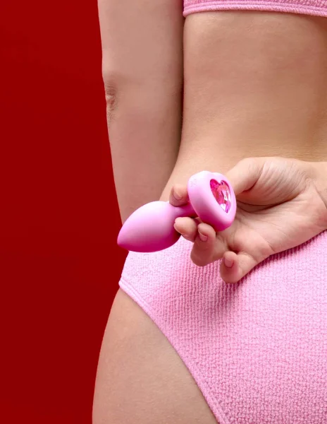 B-Vibe Vibrating Heart Plug S/M — image 8 of 13